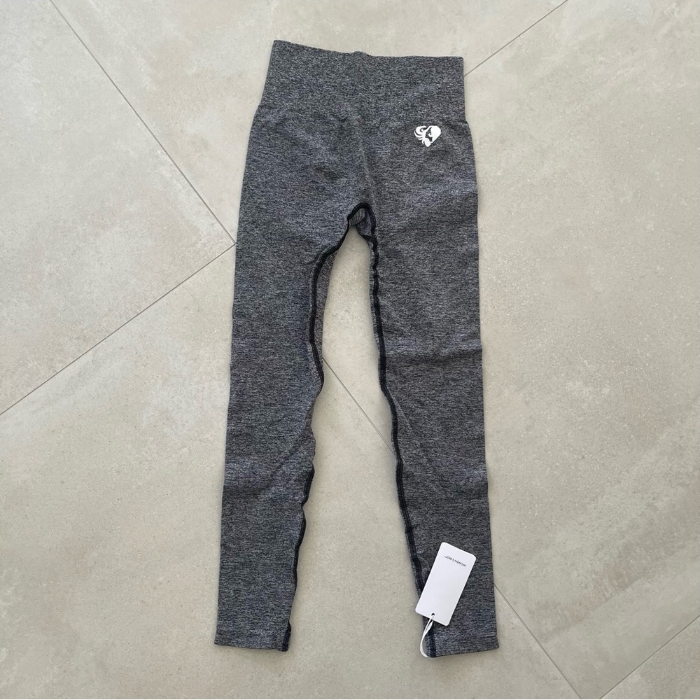 Women's Best Wear MOVE SEAMLESS LEGGINGS size Medium